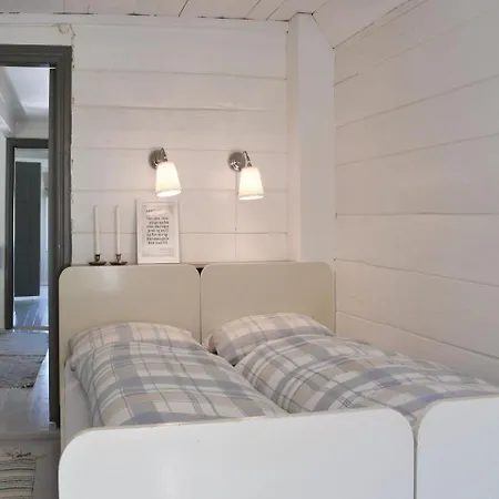Feriehus Five Bedroom Holiday In Snartemo Tingvatn